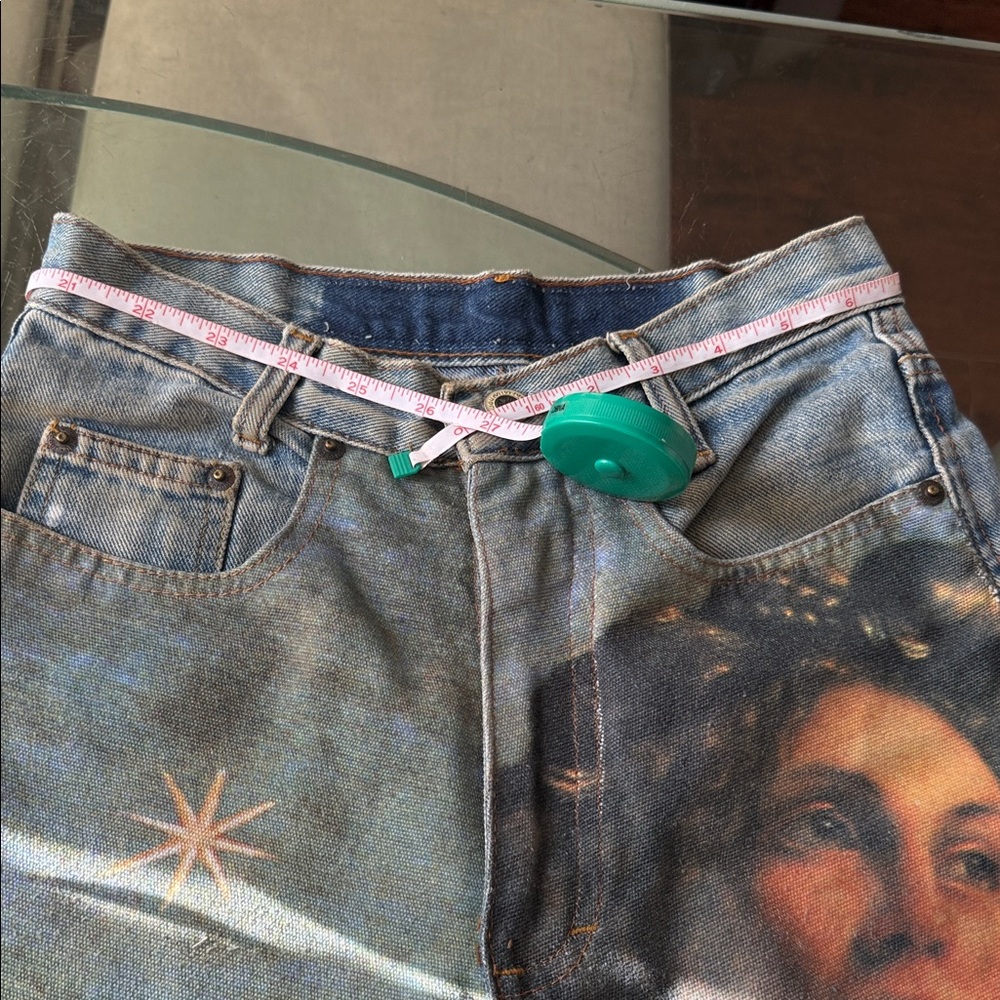 Artistic Print Straight Leg Jeans - Picture 4 of 6